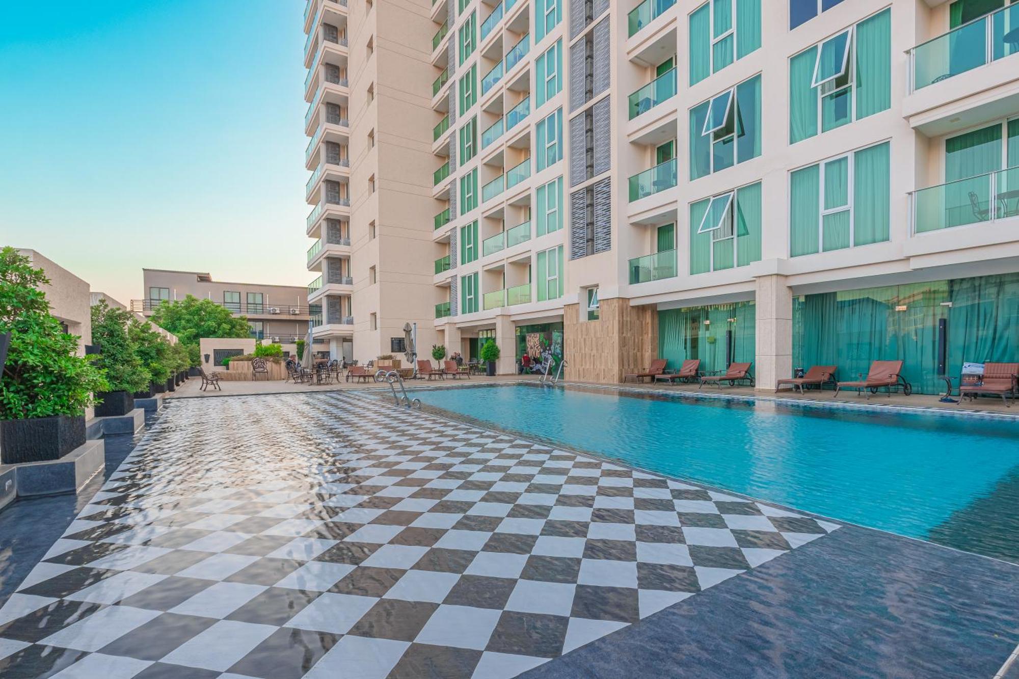 City Garden Tower By Pattaya Holiday Exterior photo